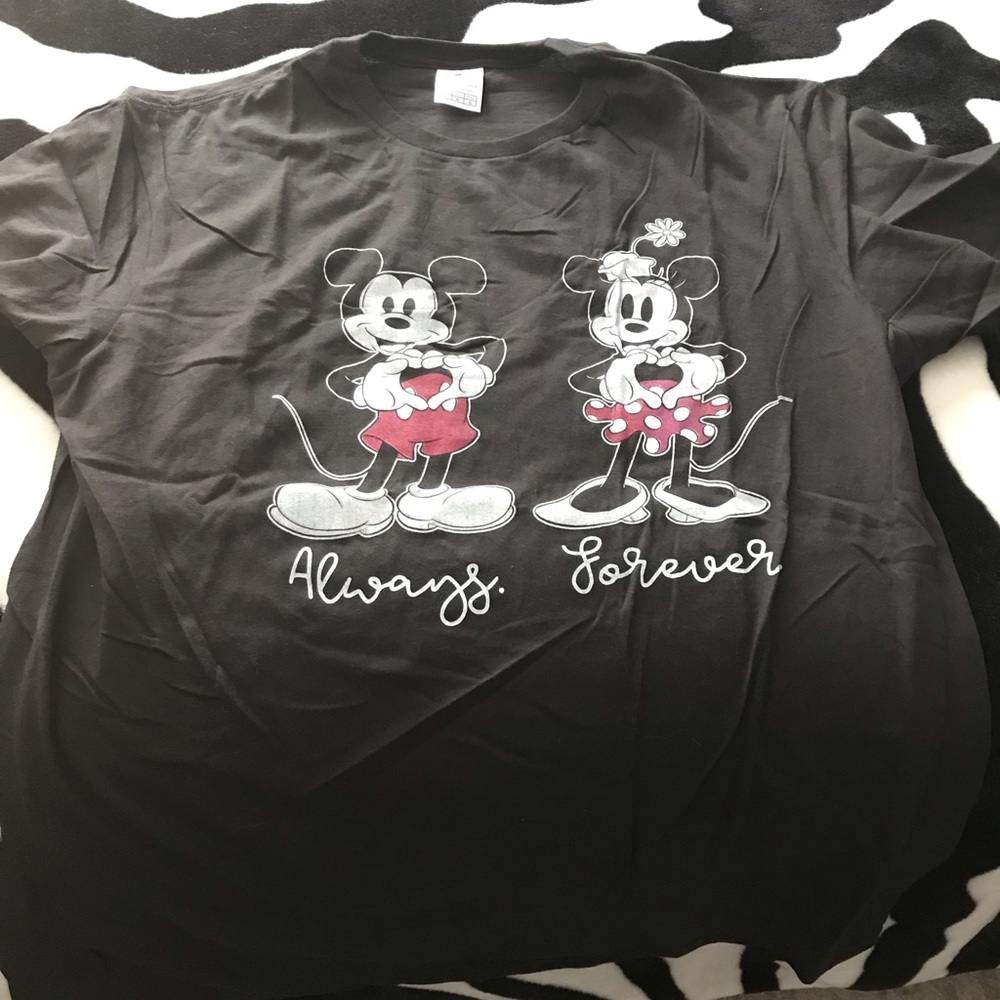 Disney Mickey & Minnie shirt